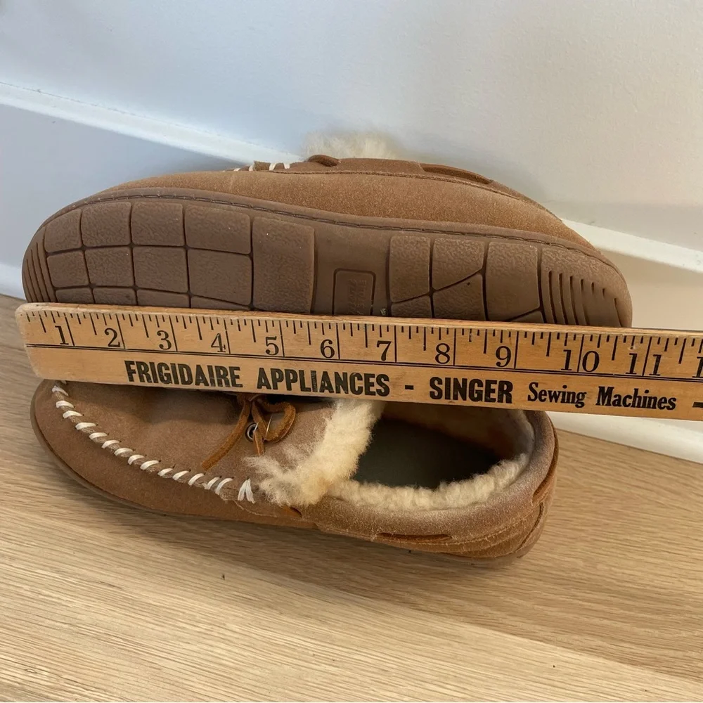 Vermont Men's Brown Suede Loafers with Shearling Lining. **FLAWED** size 9